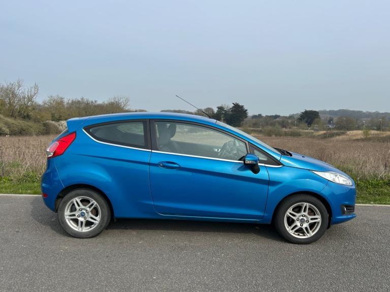 2013 Ford Fiesta 1.25 82 Zetec 3dr HATCHBACK Petrol Manual