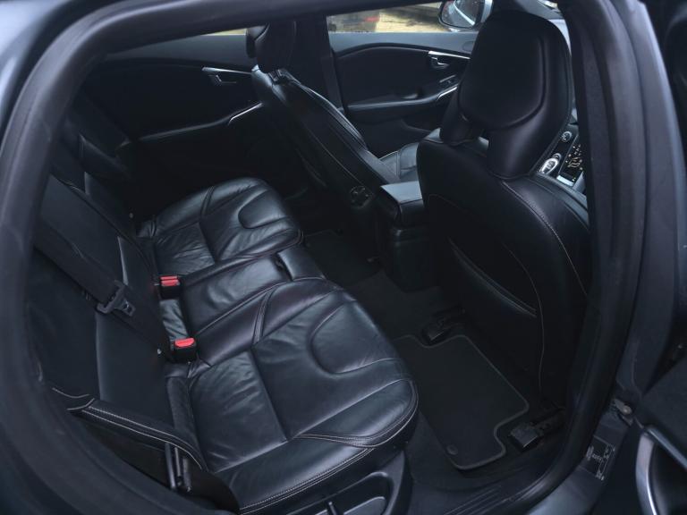 2013 Volvo V40 D3 R DESIGN 5dr HATCHBACK Diesel Manual