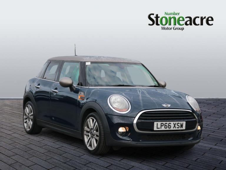 image for  MINI Hatch 1.5 Cooper Seven Auto Euro 6 (s/s) 5dr Petrol Automatic