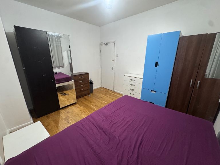 Double room for single person