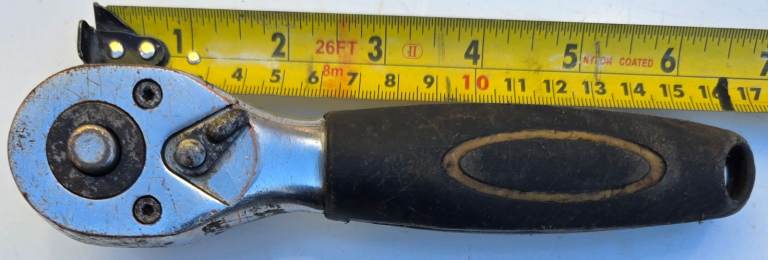 SHORT Handle 1/2" Ratched. DEATILS ARE IN THE DESRIPTION.