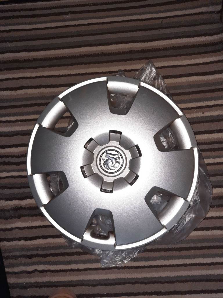 Zafira B wheel hub cover for sale