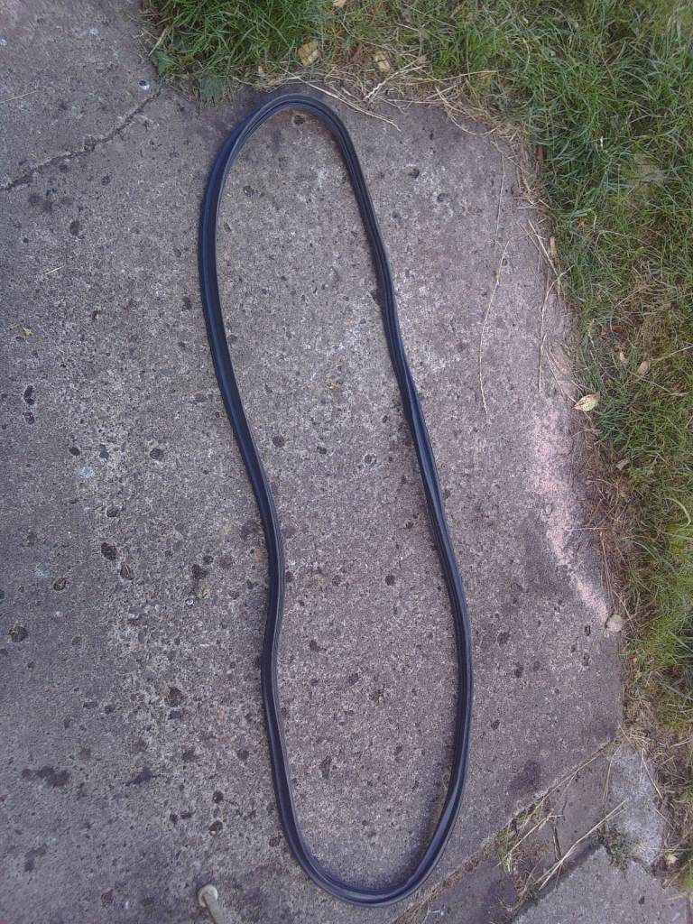 Impreza classic gc8 saloon boot lid seal