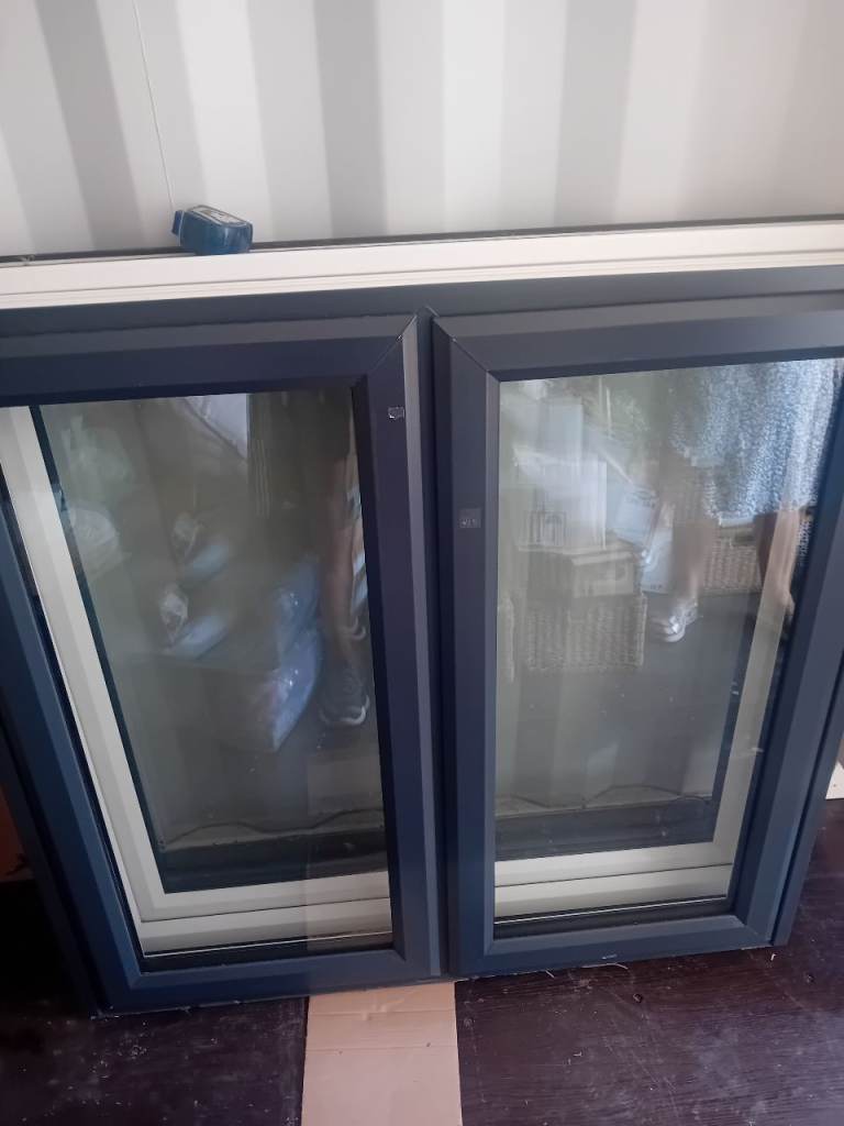 Anthracite windows 