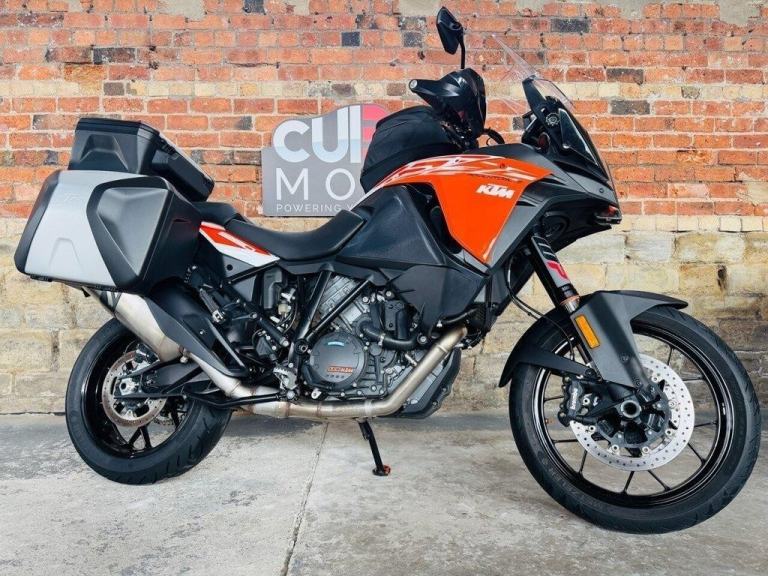 KTM 1290 SUPER ADVENTURE S 2019 19