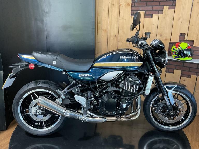 Kawasaki Z900RS 2023 just 433 Miles!! One Owner! Immaculate! FREE UK DELIVERY!!