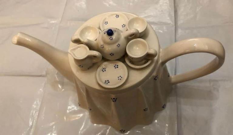 Tea table design teapot