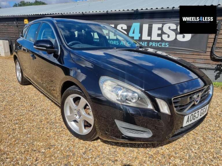 2025 Volvo V60 1.6 T4 SE Lux Estate 5dr Petrol Powershift Euro 5 (180 ps) Estate Petrol Automatic