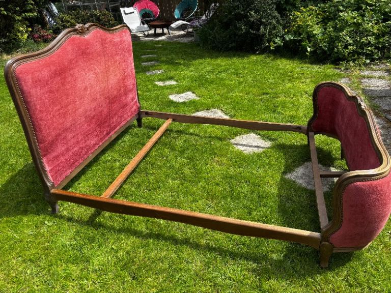 Antique French corbielle double bed