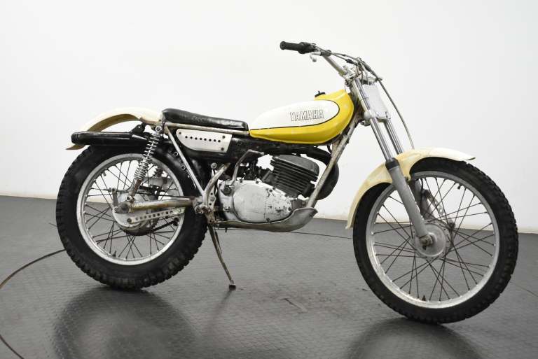 YAMAHA TY250B 1975 2-STROKE TWINSHOCK TRIALS BIKE JAP IMPORT PROJECT 
