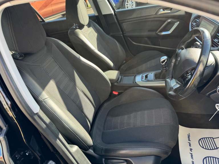 PEUGEOT 308 1.2 PureTech GPF Allure 2018