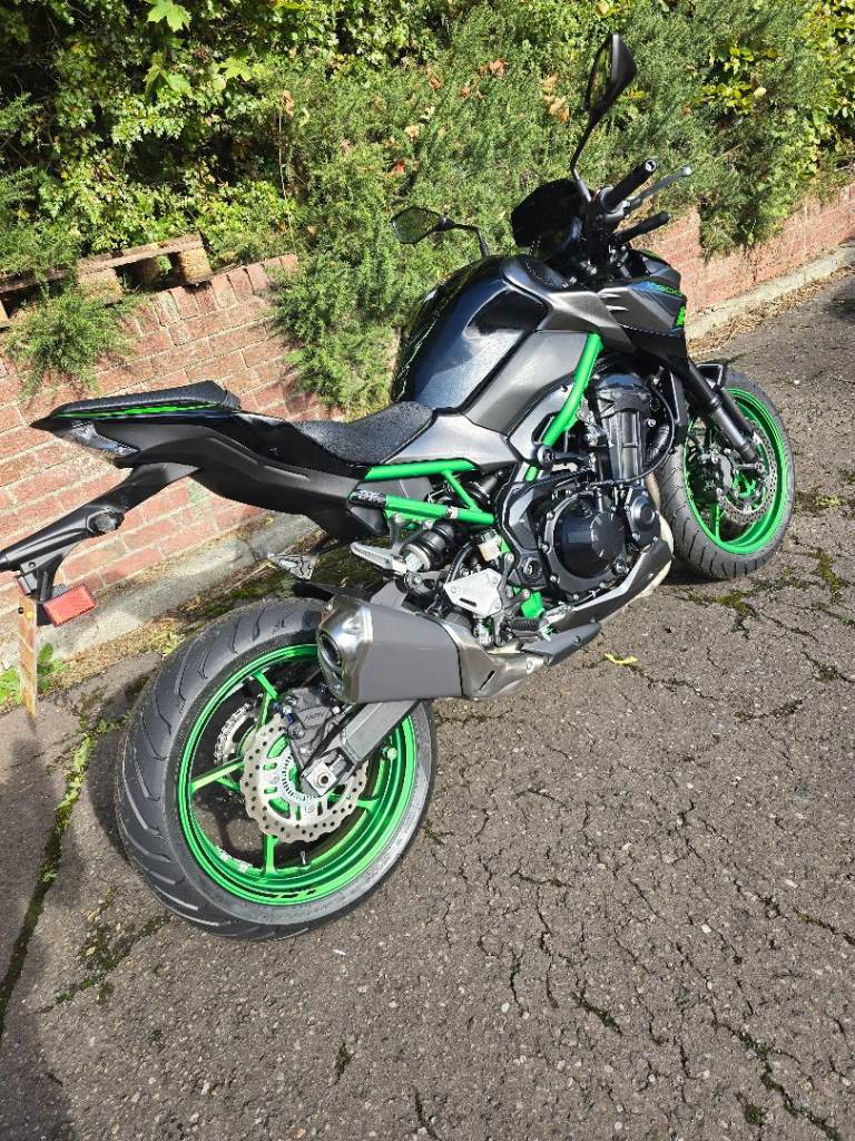 Kawasaki, Z, 2024, 948 (cc)