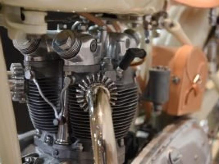 Triumph 500 Twin 1946 Classic collectors piece Purdy Engineering Special Amaz...