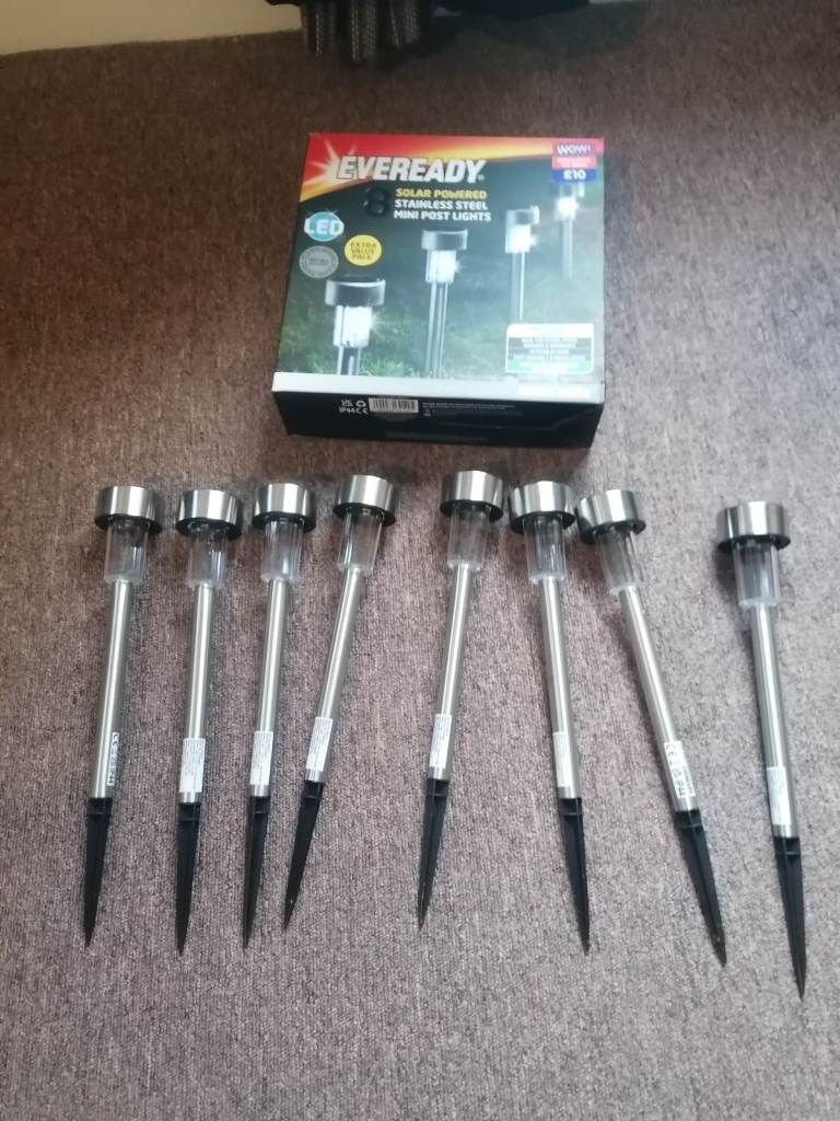 Set of 8 garden lights