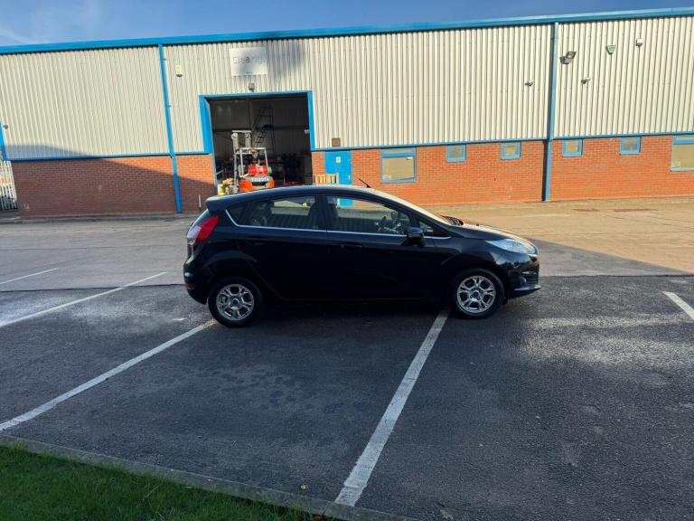 2013 Ford Fiesta 1.6 TDCi Zetec ECOnetic 5dr HATCHBACK DIESEL Manual