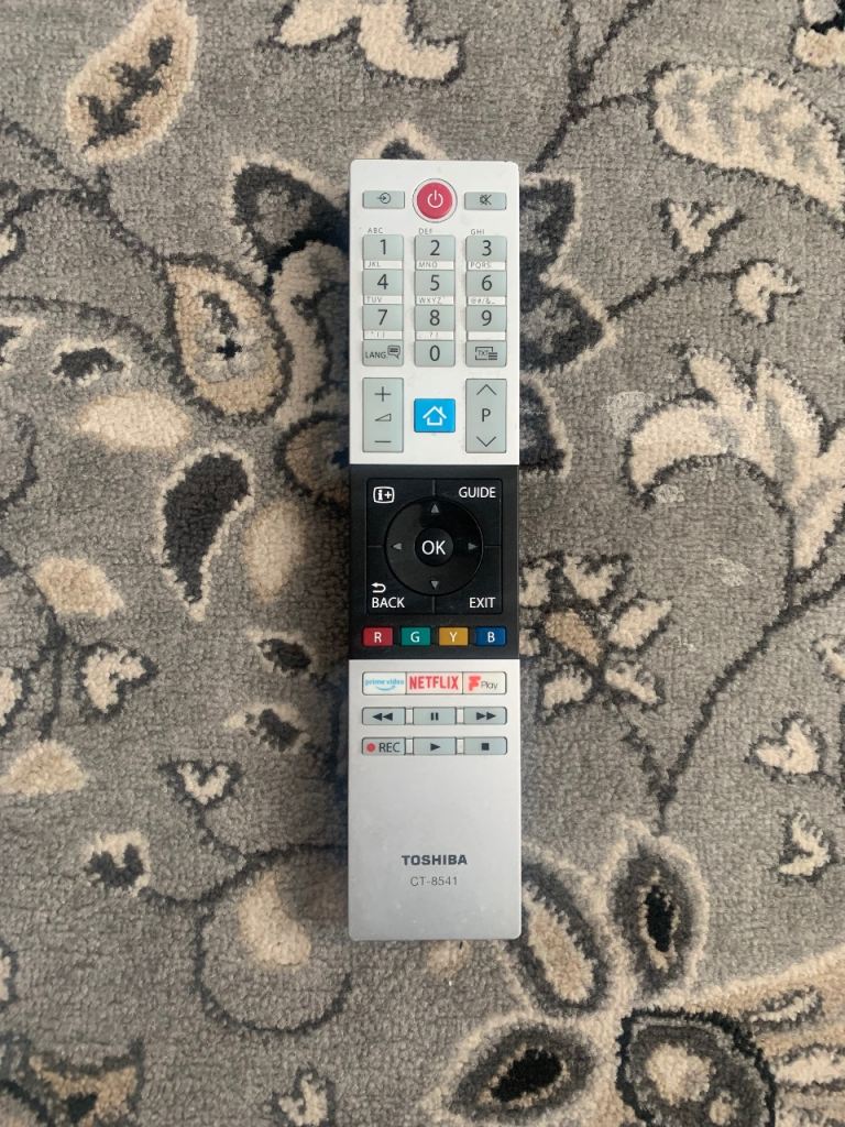 Toshiba LCD Colour TV – Almost New Condition, with Remote
