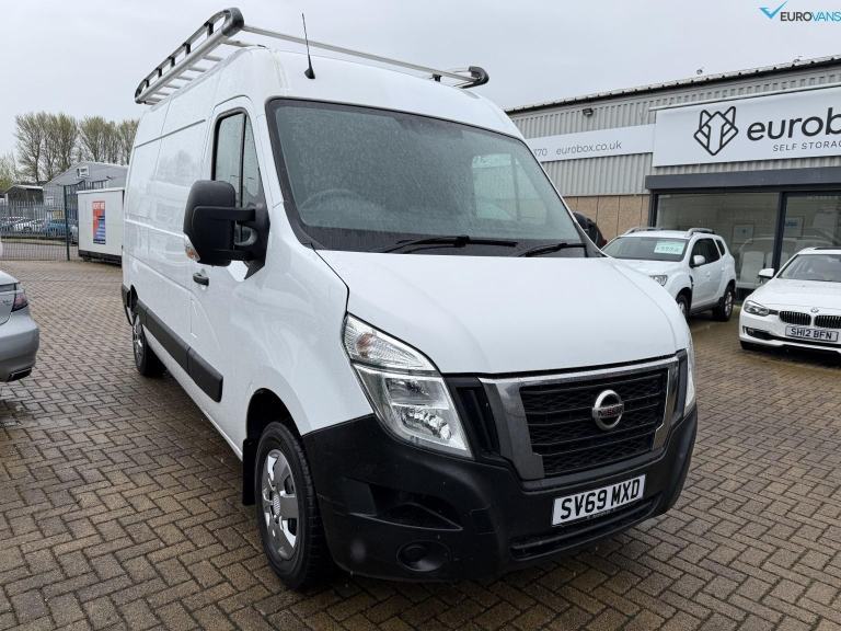 NISSAN NV400 2.3 DCI 35 ACENTA Diesel Manual in White