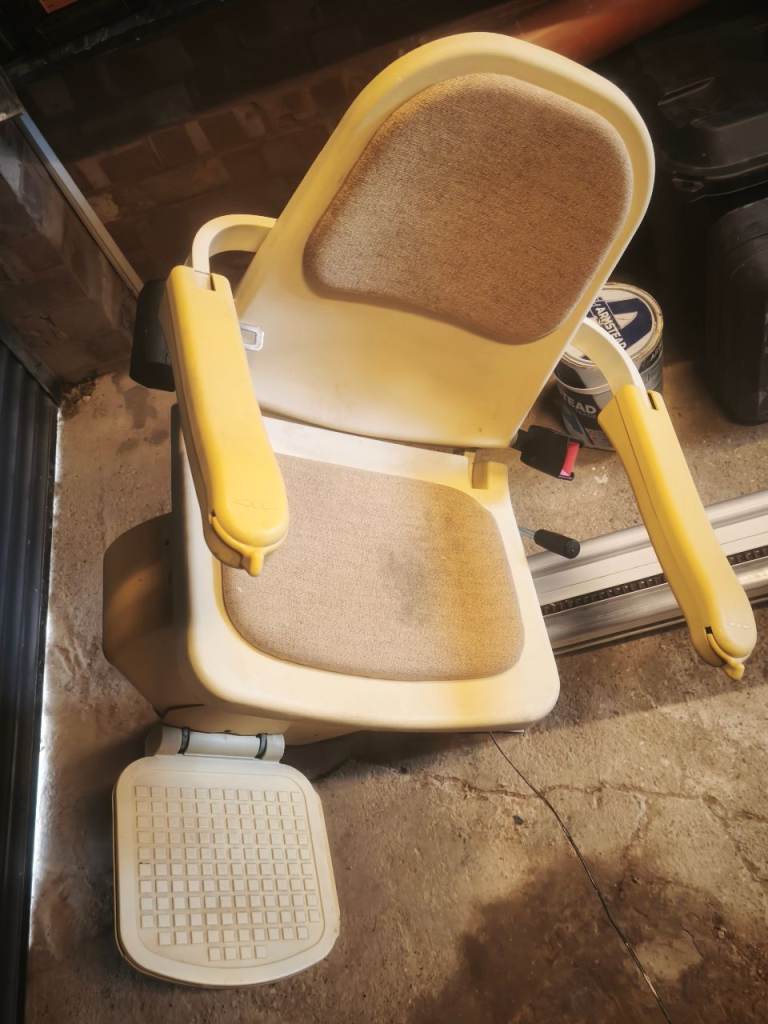 Superglide 120 stairlift with 4.4m rail and folding step