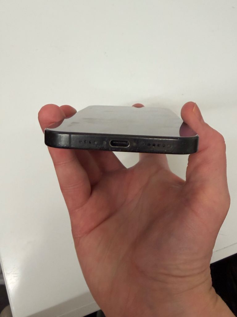 2 iPhone 15 Pro Max 256g Mobile Phones For Sale