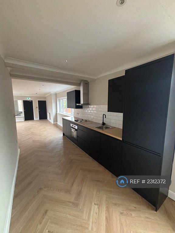 6 bedroom house in Oxford Road, Bootle, L20 (6 bed) (#2312372)