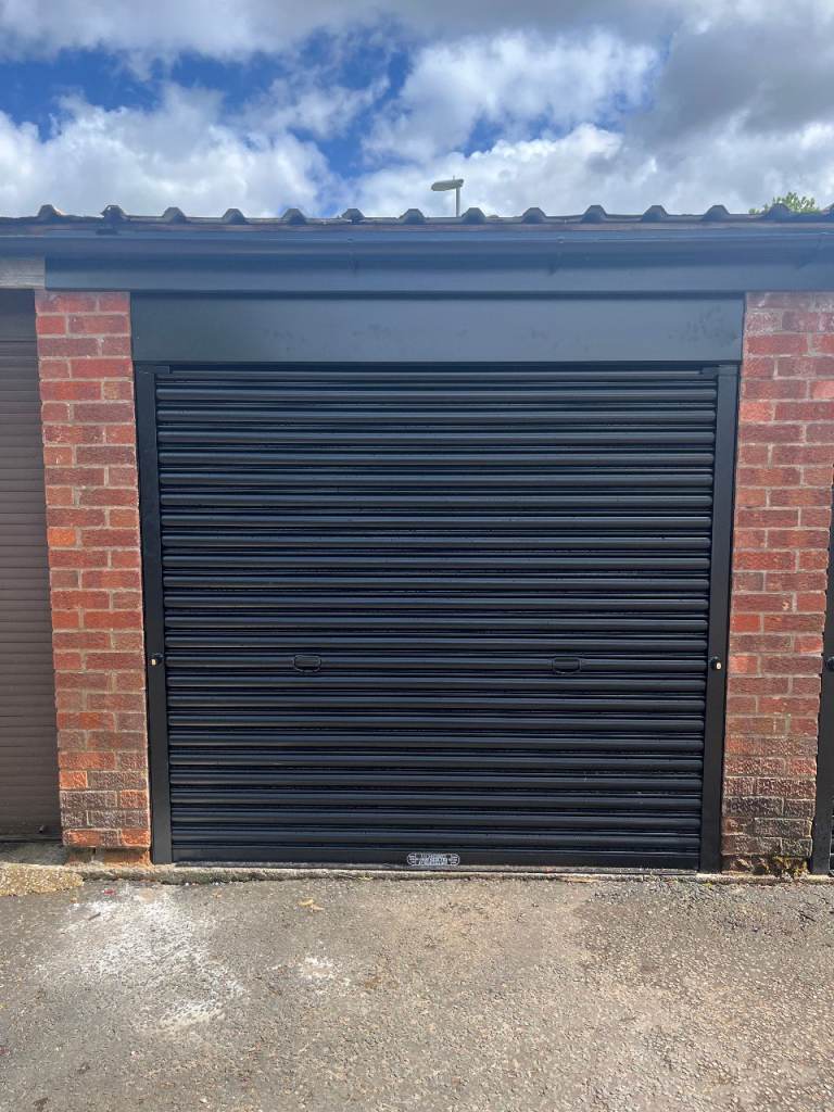 Garage for Rent