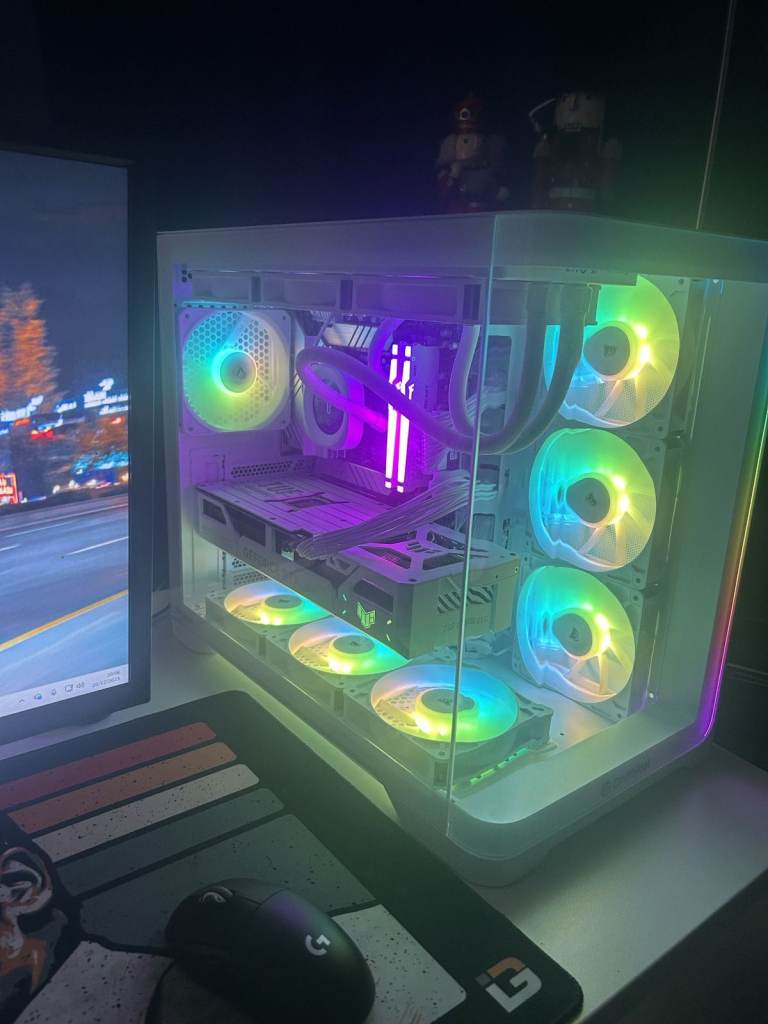 Custom gaming pc, Intel core i9, GeForce RTX 5070 Ti Kingston FURY Beast 64gb