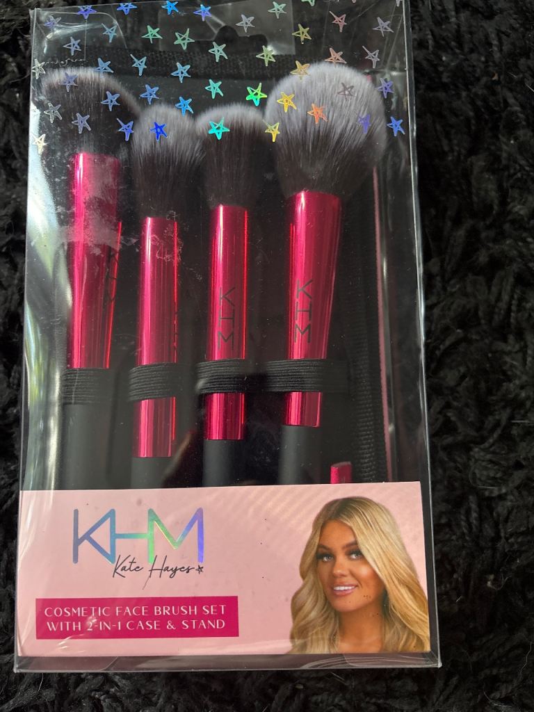 KHM Kate Hayes Cosmetic Face Brush Set with Case & Stand