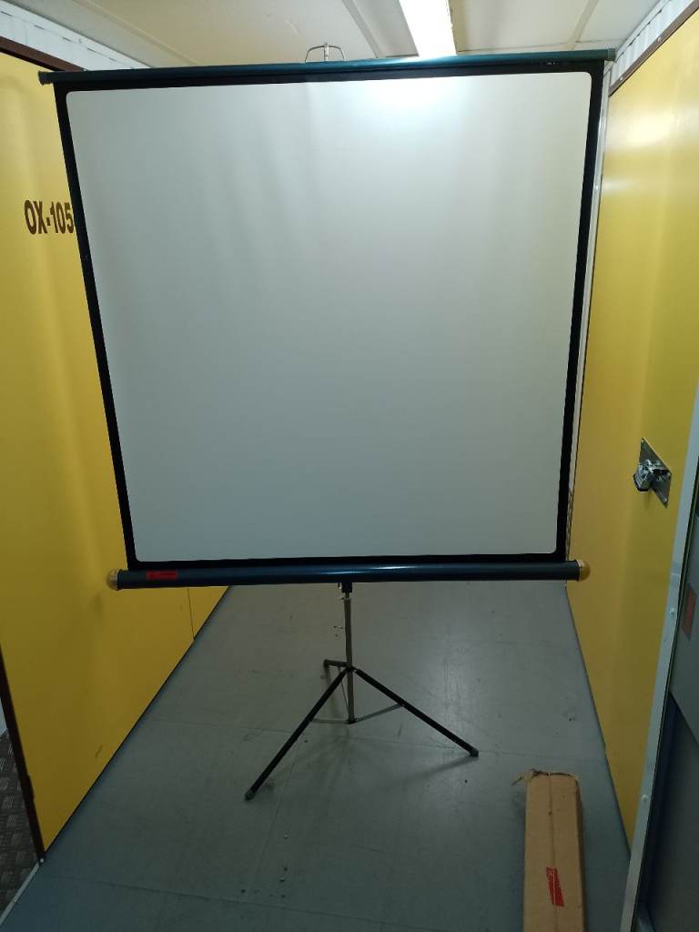 Projector Screen
