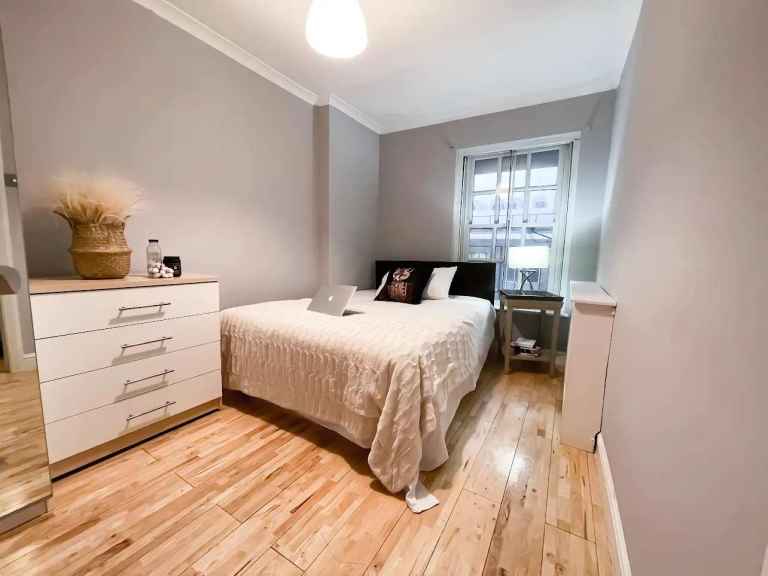 CLEAN DOUBLE ROOM IN SHEPHERD'S BUSH - ALL INCLUSIVE ✅