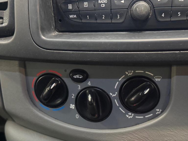 2013 Renault Trafic 2.0 dCi LL29 L3 H1 3dr PANEL VAN Diesel Manual