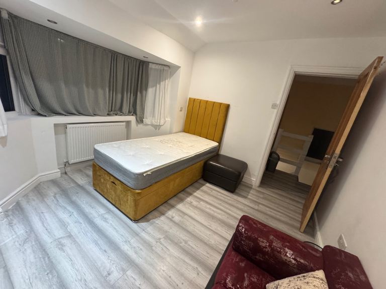 Room available in shared house