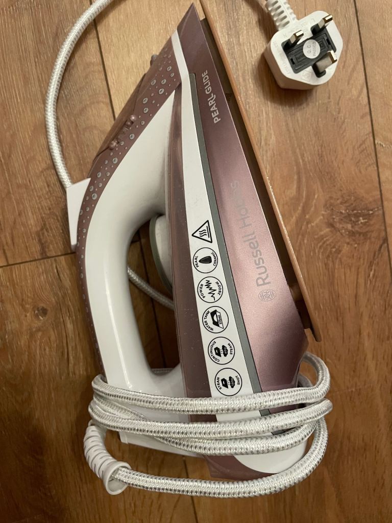 Russell Hobbs Pearl Glide Steam Iron – Rose Gold 