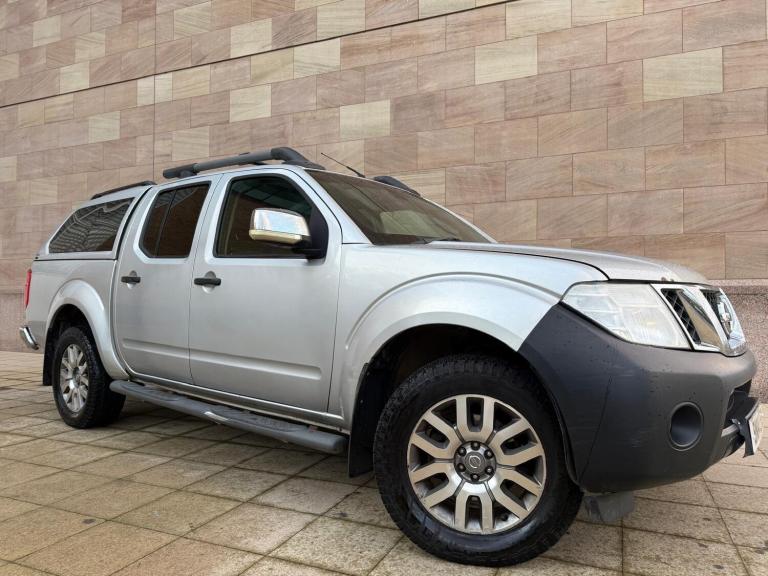2014 Nissan Navara 3.0 dCi V6 Outlaw Auto 4WD Euro 5 4dr PICK UP Diesel Automatic