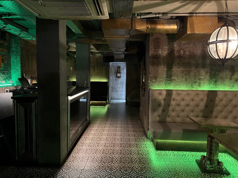 Dry hire nightclub bar lounge VIP room 