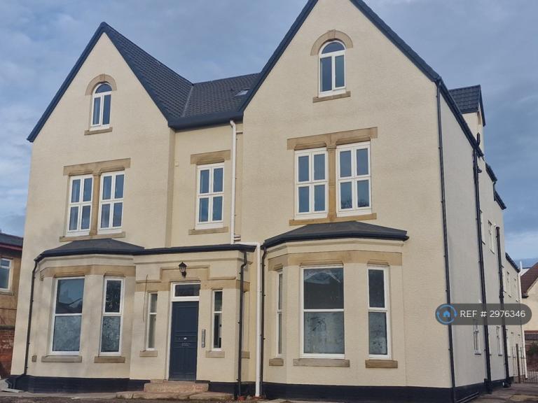 2 bedroom flat in Station Lane, Hartlepool, TS25 (2 bed) (#2976346)