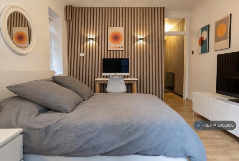 1 bedroom flat in St. Helens Gardens, London, W10 (1 bed) (#2802936)