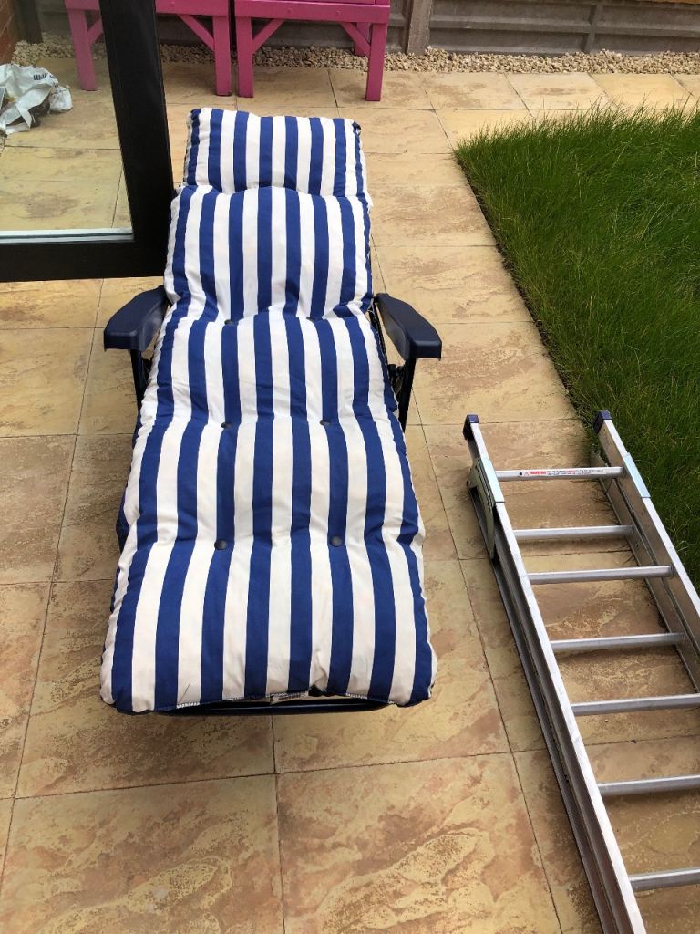 Recliner sun lounger