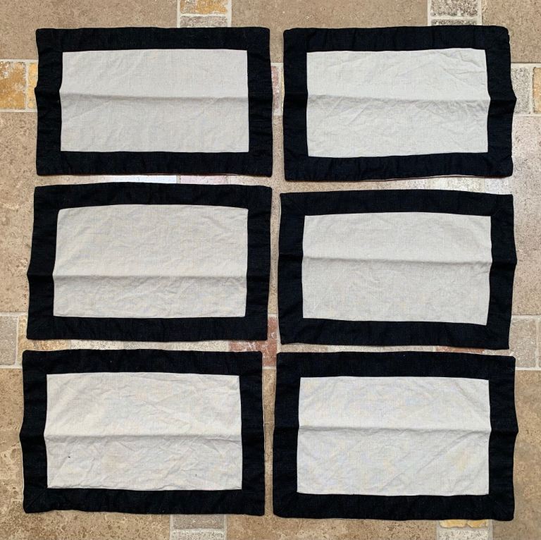Six linen placemats 