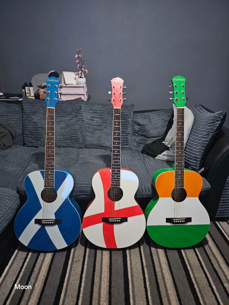 Freshman flag acoustic guitars