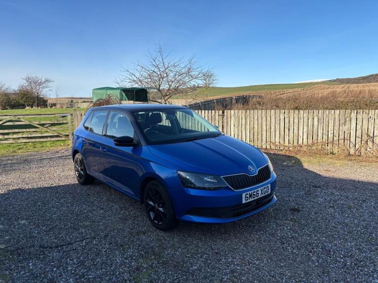 Skoda FABIA Hatchback 2017 93,400 miles. Manual 1.2 TSI, 5 doors Blue
