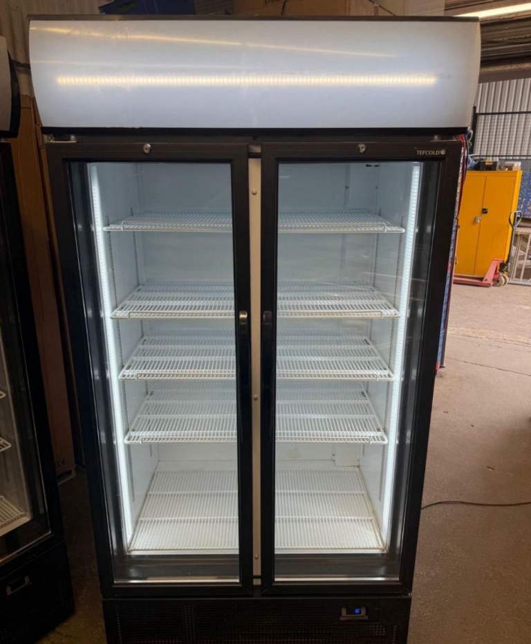 Staycold commercial display fridge double door fully serviced 
