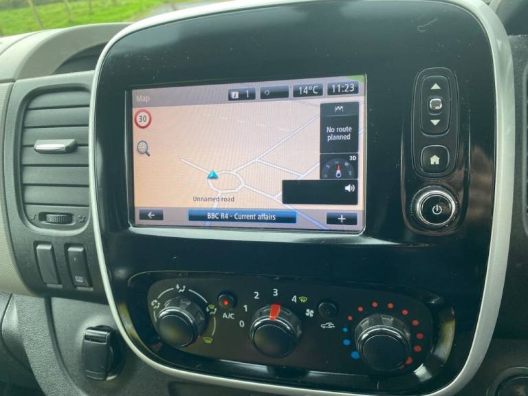 2019 19 RENAULT TRAFIC 1.6 DCI ENERGY PREMIER EDITION NAV NO VAT PART DAY VAN EU