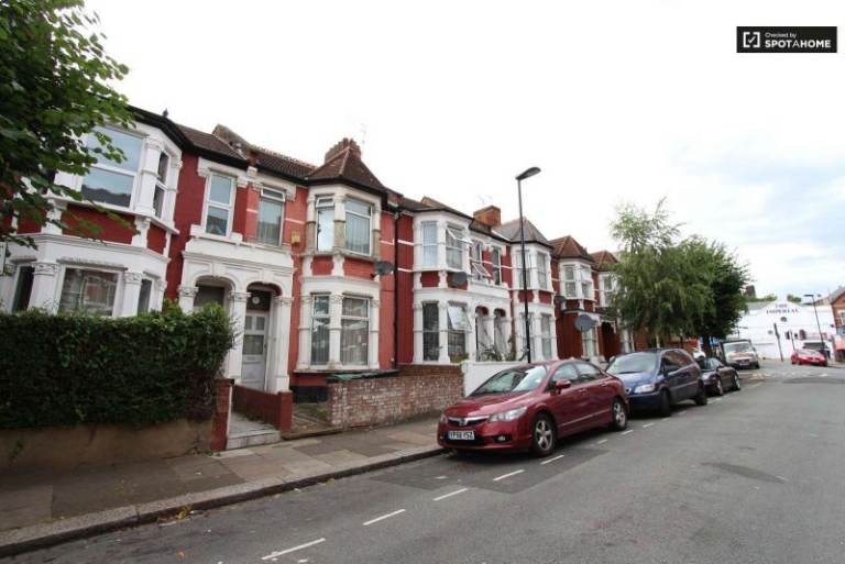 Double room -Haringey✔️✔️