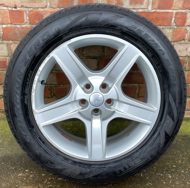 1 x Single Genuine Land Rover Defender 20” Silver Alloy Wheel L663 Tyre L8B2-1007JB Spare