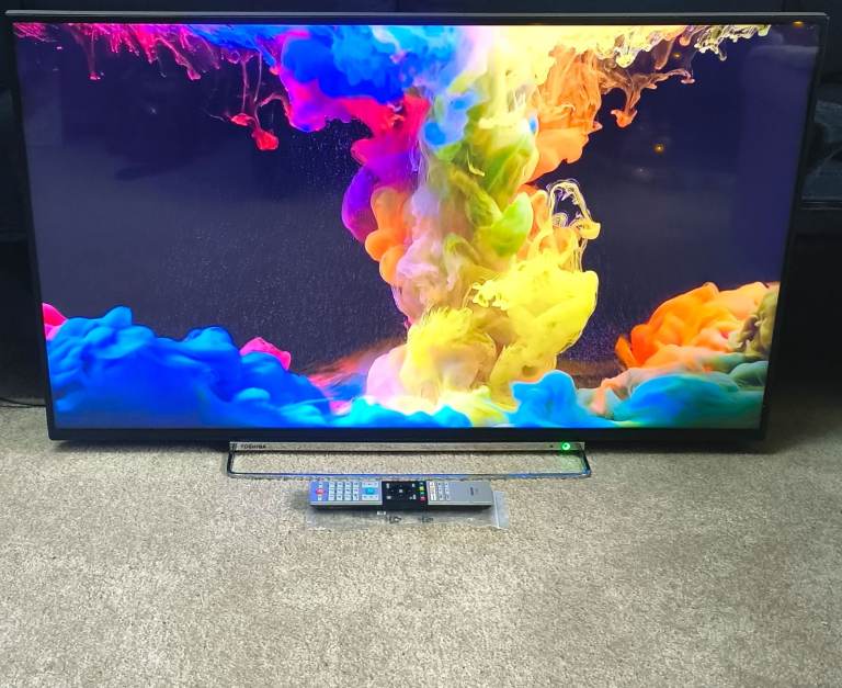 TOSHIBA 43 inch Smart 4K Ultra HD Certified HDR LED TV Freeview Play 43U6863DB