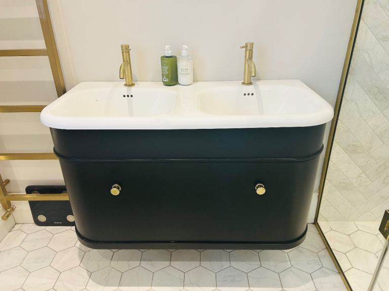 double hand basin unit