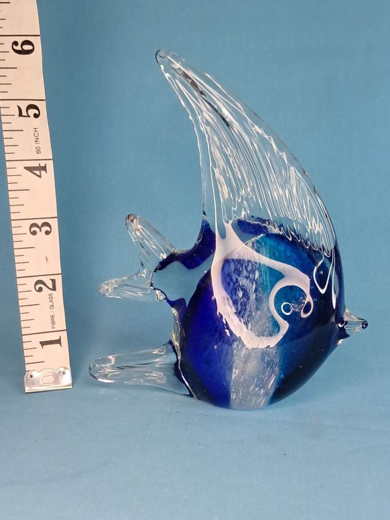 5.6 inch height ,Vintage Beautiful Blue Glass Angel Fish Figurine Ornament.