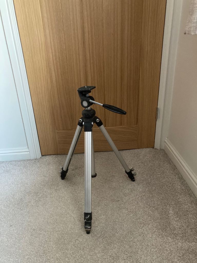 Camera Tripod - Extendable, Good Condition