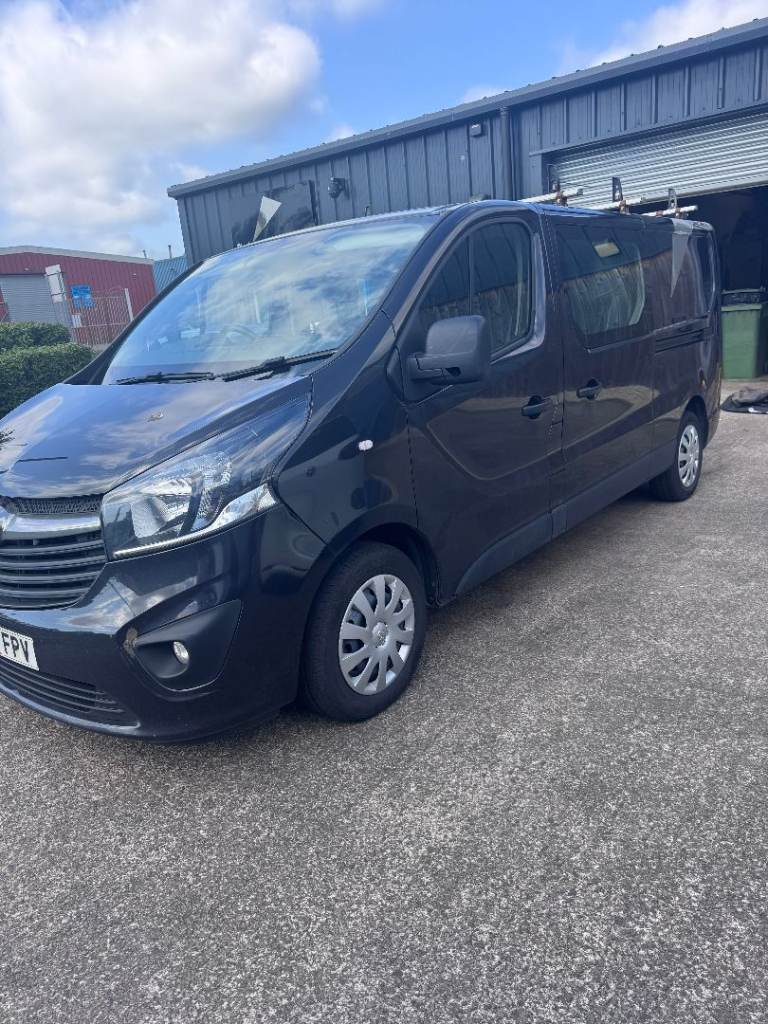 Vauxhall, VIVARO, LWB Crewe Van, 2019, Manual, 1598 (cc) (Price Reduced)