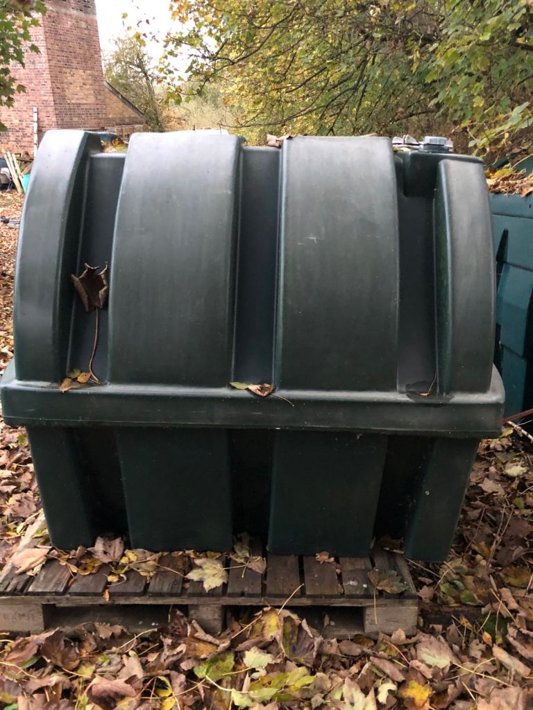 Heating oil tank 